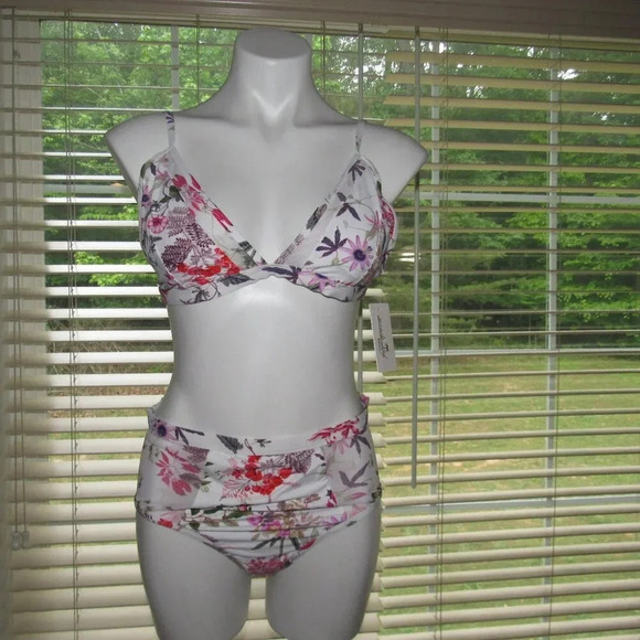 BEACH JOY BIKINI White Floral Top Bottom Bikini Set Size Large - Picture 1 of 4